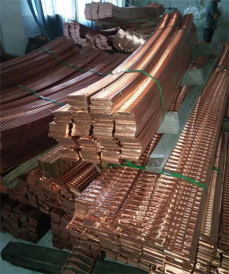 ��ɫ���ٻ���