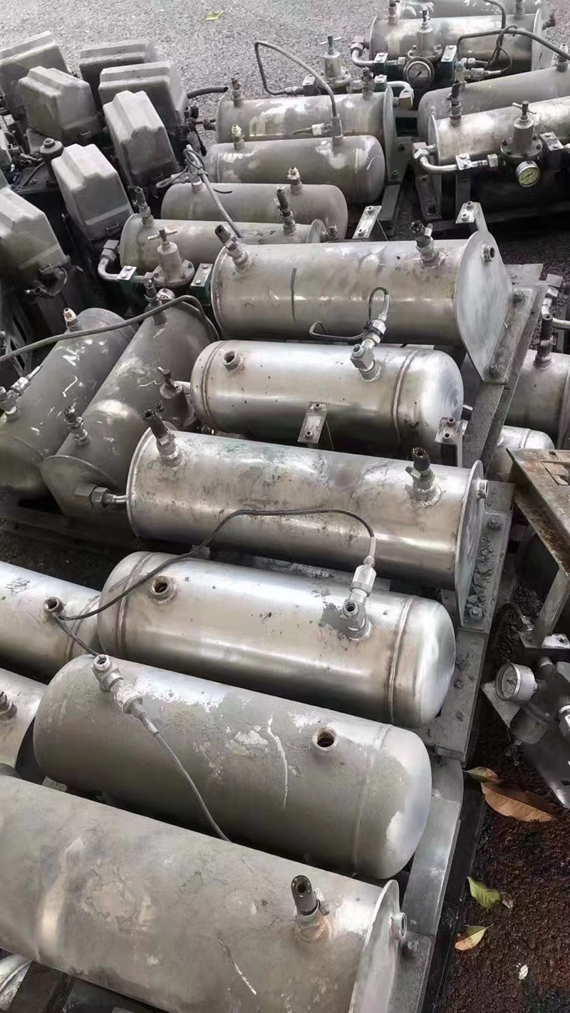 ��ɫ���ٻ���